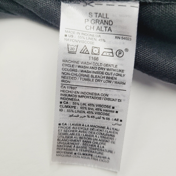 Old Navy Romper Women’s Black Size Tall Small Flutter Sleeves V-Neck Tie Waist - Picture 11 of 11